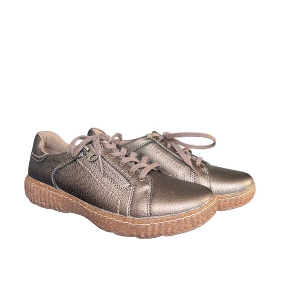 Clarks Caroline Janna Bronze Metallic Leather Sneakers Size 7 Wide - Picture 1 of 11